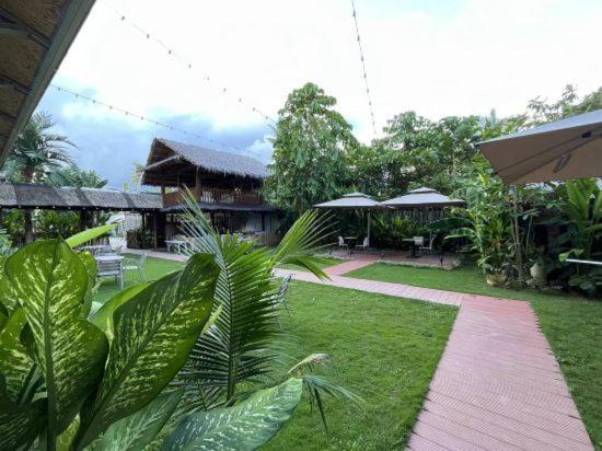 Siargao Seasky Resort Catangnan Esterno foto